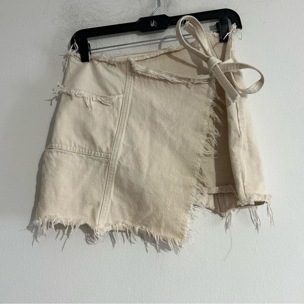Urban Outfitters BDG Denim Wrap Frayed Mini Skirt Cream Small Coastal Festival